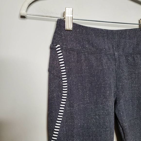 TRACK & FIELD • Gray Brazilian Athletic Gym Leggings Size Small - Picture 4 of 8